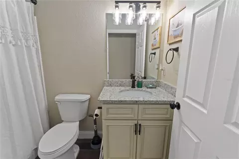 Bath - 765 S Dudley Ave, Bartow, FL 33830 photo 3 of 4