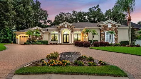 6774 Crescent Woods Cir, Lakeland, FL 33813