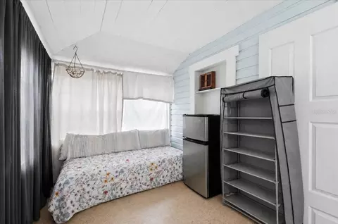 Bedroom - 675 E Bay Ave, Eagle Lake, FL 33839 photo 4 of 6