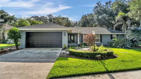 121 Shadow Ln, Lakeland, FL 33813