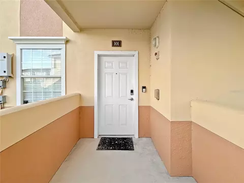 1025 Villagio Cir #101, Sarasota, FL 34237
