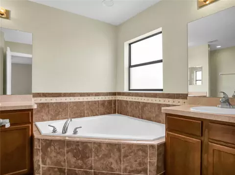 Bath - 1601 Taylor Landing Dr, Bartow, FL 33830 photo 1 of 7
