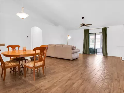 Living - 1601 Taylor Landing Dr, Bartow, FL 33830 photo 2 of 4