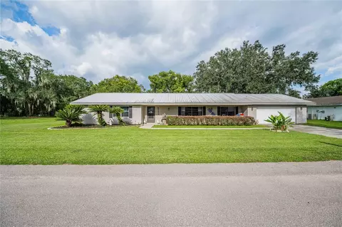 5934 Ridge Dr, Lakeland, FL 33813