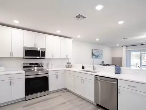 394 Chesapeake Dr, Saint Cloud, FL 34771 photo 5
