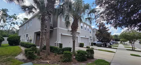 Exterior - 10322 Holstein Edge Pl, Riverview, FL 33569 photo 2 of 11