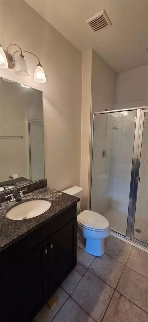 Bath - 10322 Holstein Edge Pl, Riverview, FL 33569 photo 1 of 4