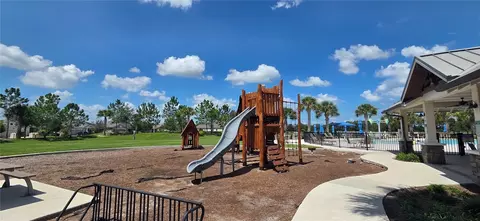 View/Area - 10322 Holstein Edge Pl, Riverview, FL 33569 photo 4 of 5