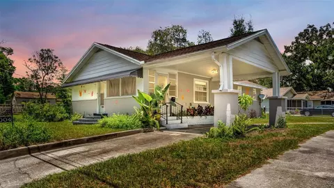 1004 S Evers St, Plant City, FL 33563