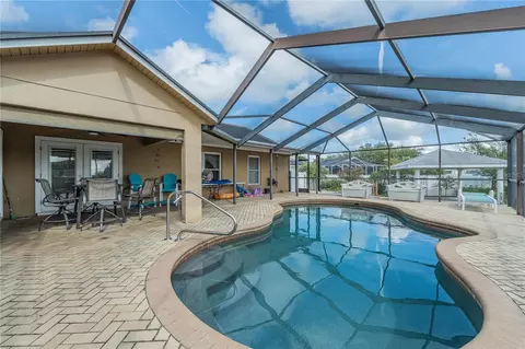 Exterior - 205 Thomas Ct, Winter Haven, FL 33880 photo 2 of 17
