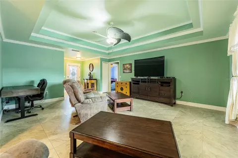Living - 205 Thomas Ct, Winter Haven, FL 33880 photo 1 of 3