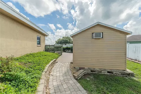 Exterior - 205 Thomas Ct, Winter Haven, FL 33880 photo 14 of 17