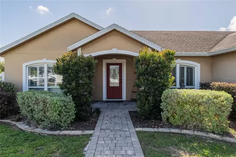 Exterior - 205 Thomas Ct, Winter Haven, FL 33880 photo 4 of 17
