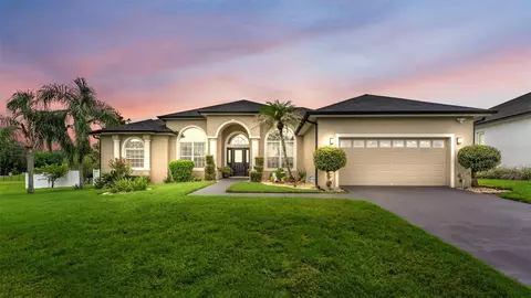 6726 Hartsworth Dr, Lakeland, FL 33813
