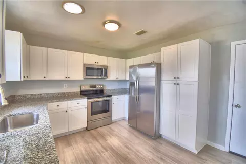 Kitchen - 105 Byron Pl, Winter Haven, FL 33884 photo 1 of 4