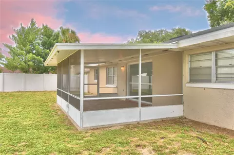 Exterior - 105 Byron Pl, Winter Haven, FL 33884 photo 10 of 13