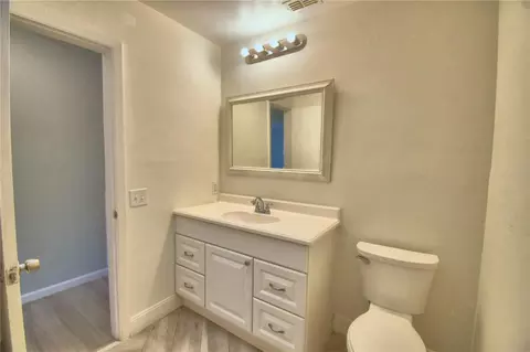 Bath - 105 Byron Pl, Winter Haven, FL 33884 photo 5 of 7