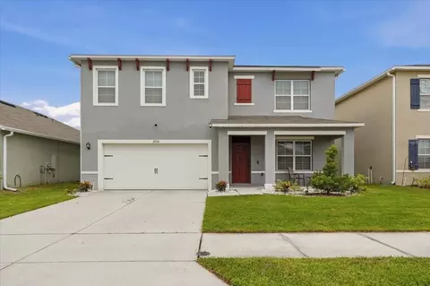2934 Long Pond Dr, Lakeland, FL 33811