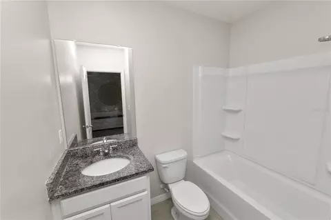 Bath - 3141 Caspian Feather St, Bartow, FL 33830 photo 4 of 4