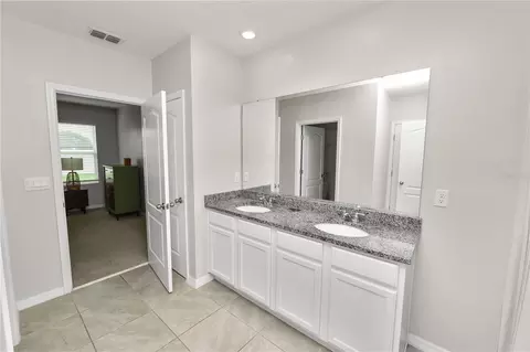 Bath - 3141 Caspian Feather St, Bartow, FL 33830 photo 2 of 4