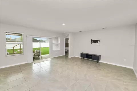Living - 3141 Caspian Feather St, Bartow, FL 33830 photo 3 of 5