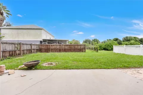 Exterior - 10304 River Bream Dr, Riverview, FL 33569 photo 2 of 2