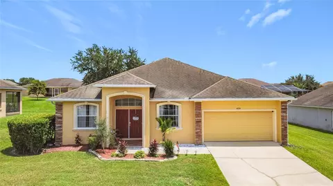 8230 Woodvine Cir, Lakeland, FL 33810