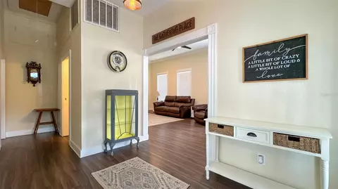 Entry Way - 520 S Jackson Ave, Bartow, FL 33830 photo 2 of 4