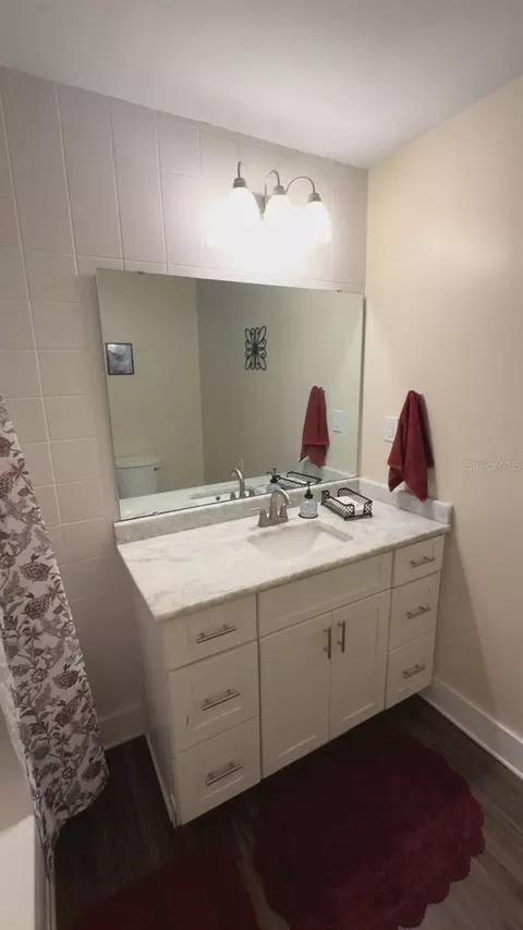 Bath - 520 S Jackson Ave, Bartow, FL 33830 photo 2 of 13