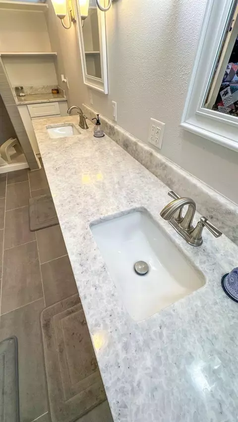Bath - 520 S Jackson Ave, Bartow, FL 33830 photo 7 of 13