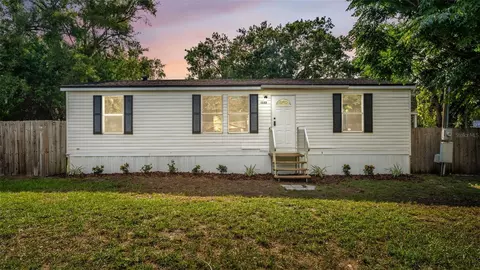 1222 Rowell St, Auburndale, FL 33823