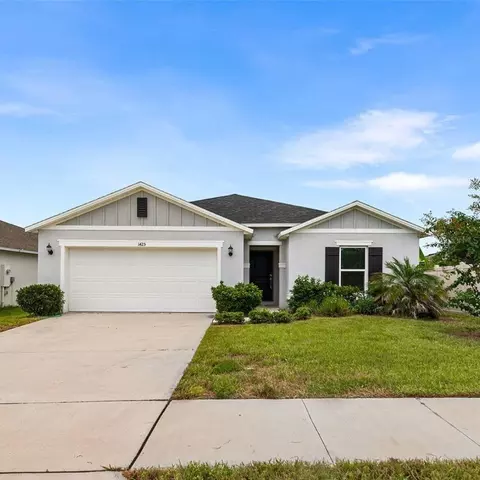 1425 Engelberg St, Winter Haven, FL 33881