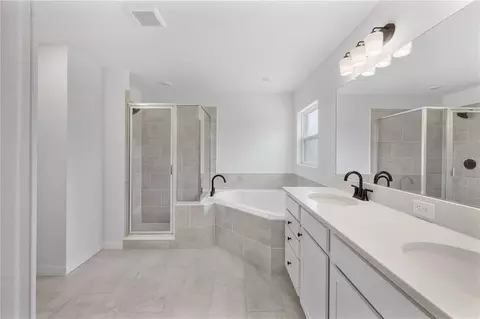 Bath - 1708 Manatee Dr, Sebring, FL 33870 photo 1 of 2