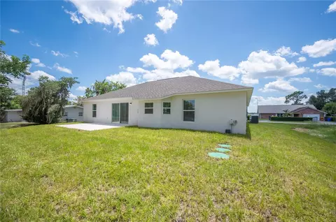 Exterior - 1708 Manatee Dr, Sebring, FL 33870 photo 4 of 6