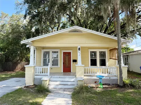 521 Young Pl, Lakeland, FL 33803