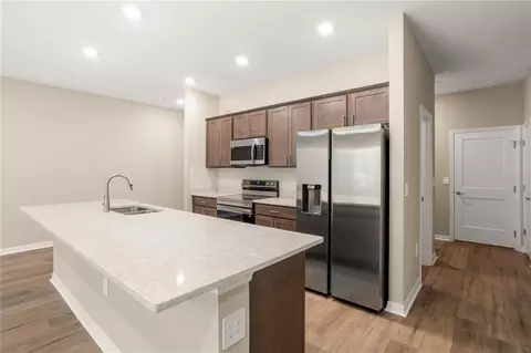 Kitchen - 38 Sunset Haven Loop, Saint Cloud, FL 34771 photo 3 of 3