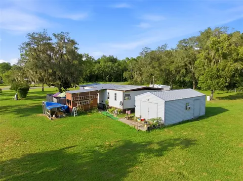 Exterior - 1710 E Ray St, Hernando, FL 34442 photo 3 of 8