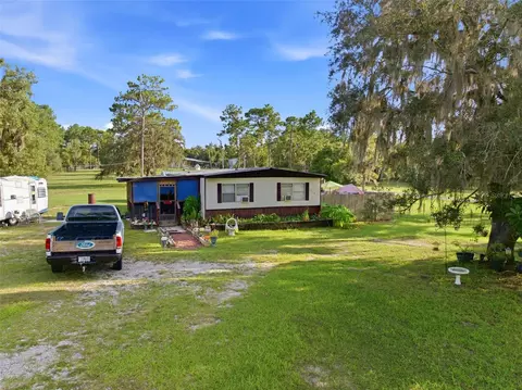 Exterior - 1710 E Ray St, Hernando, FL 34442 photo 5 of 8