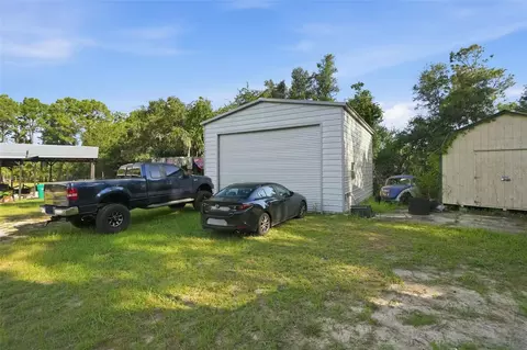 Exterior - 1710 E Ray St, Hernando, FL 34442 photo 6 of 8
