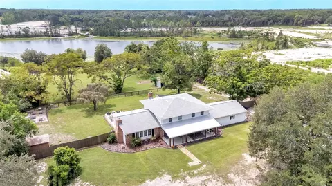 2406 Lake Ella Rd, Fruitland Park, FL 34731
