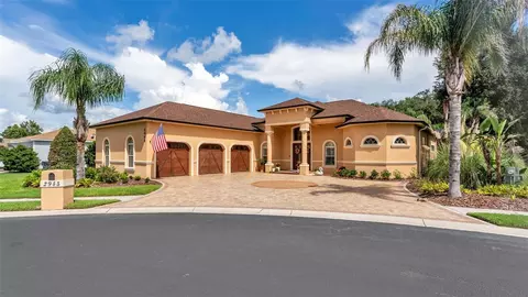 2943 Oak Tree Ln, Lakeland, FL 33810