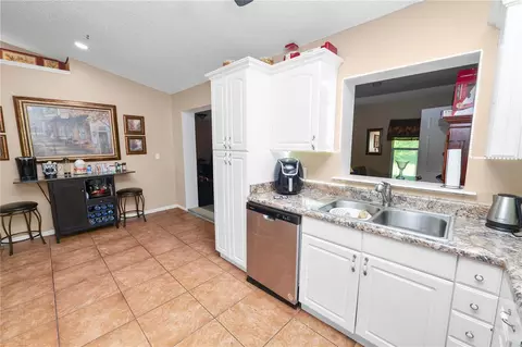 Kitchen - 1127 Pinecrest Dr, Bartow, FL 33830 photo 1 of 5