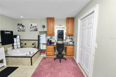 Bath - 1127 Pinecrest Dr, Bartow, FL 33830 photo 3 of 6