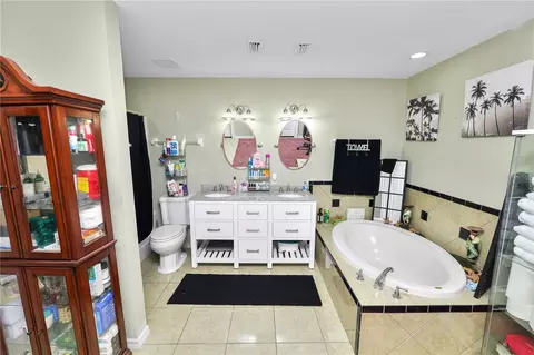 Bath - 1127 Pinecrest Dr, Bartow, FL 33830 photo 2 of 6