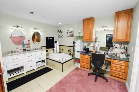 Bath - 1127 Pinecrest Dr, Bartow, FL 33830 photo 4 of 6