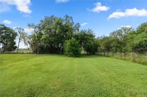 Exterior - 1127 Pinecrest Dr, Bartow, FL 33830 photo 9 of 15