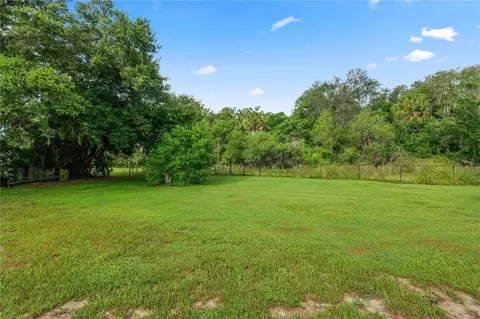 Exterior - 1127 Pinecrest Dr, Bartow, FL 33830 photo 8 of 15