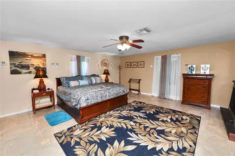 Bedroom - 1127 Pinecrest Dr, Bartow, FL 33830 photo 2 of 10