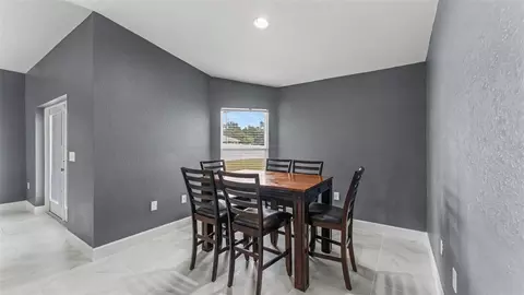 Dining - 2048 Winding River Cv, Bartow, FL 33830 photo 2 of 2