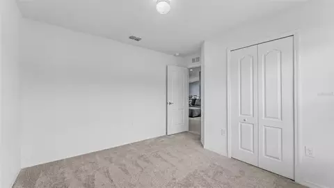 Bedroom - 2048 Winding River Cv, Bartow, FL 33830 photo 4 of 8